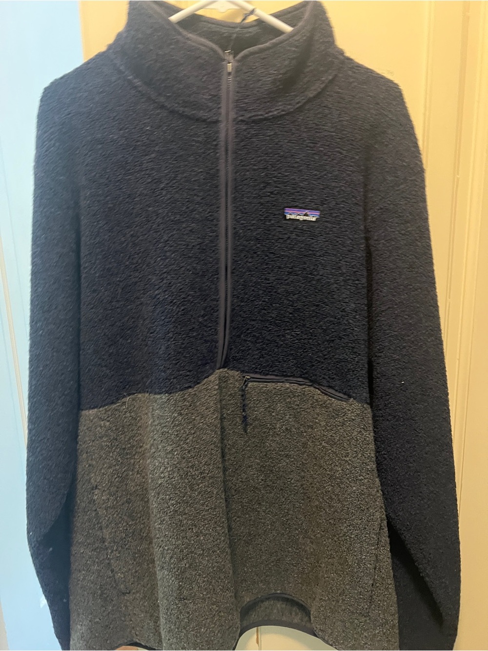 Patagonia Men’s Navy and Gray Two-Tone Full-Zip Fleece Jacket XXL